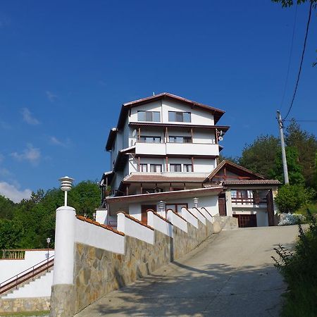 戴安娜家庭旅馆 Lyaskovo  外观 照片