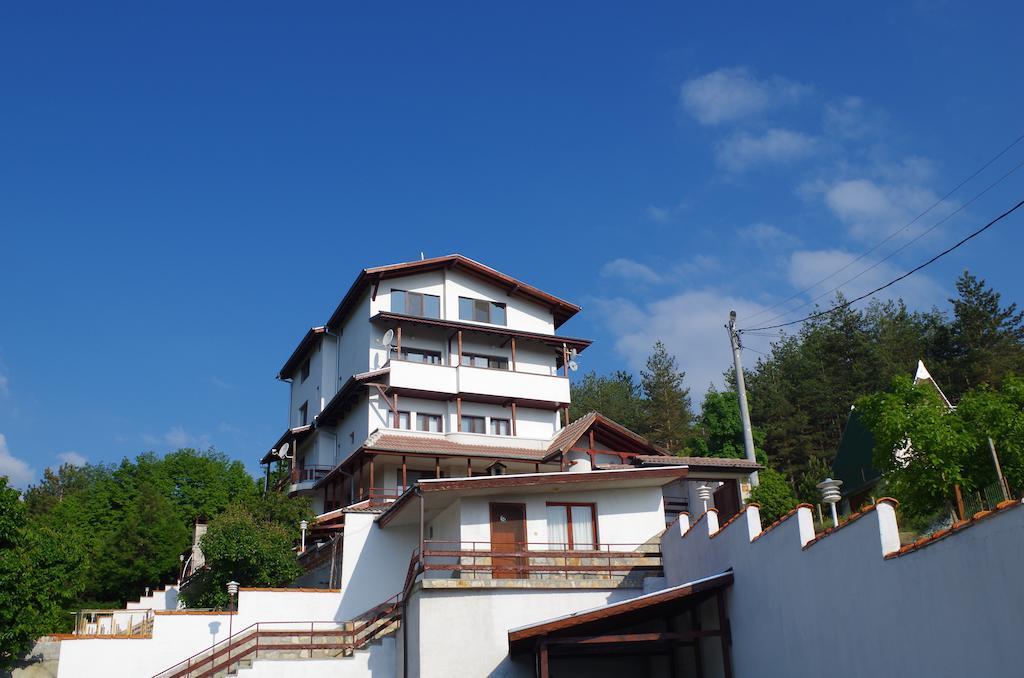 戴安娜家庭旅馆 Lyaskovo  外观 照片