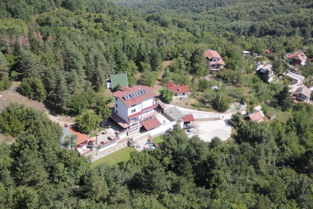 戴安娜家庭旅馆 Lyaskovo  外观 照片