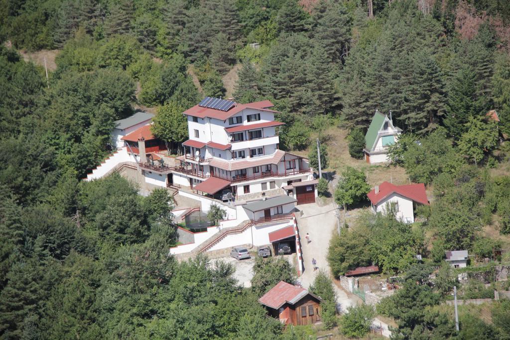 戴安娜家庭旅馆 Lyaskovo  外观 照片