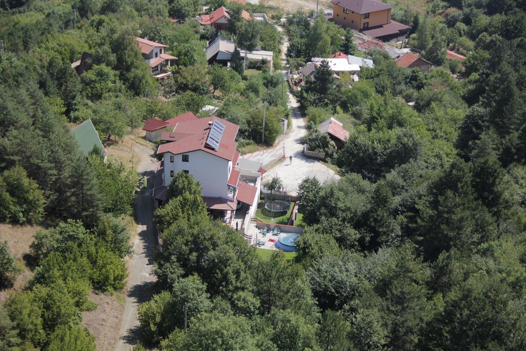戴安娜家庭旅馆 Lyaskovo  外观 照片